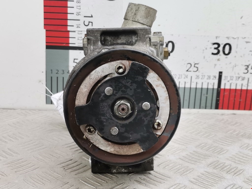 Компрессор кондиционера (системы кондиционирования) VOLKSWAGEN Passat B6 2005-2011
