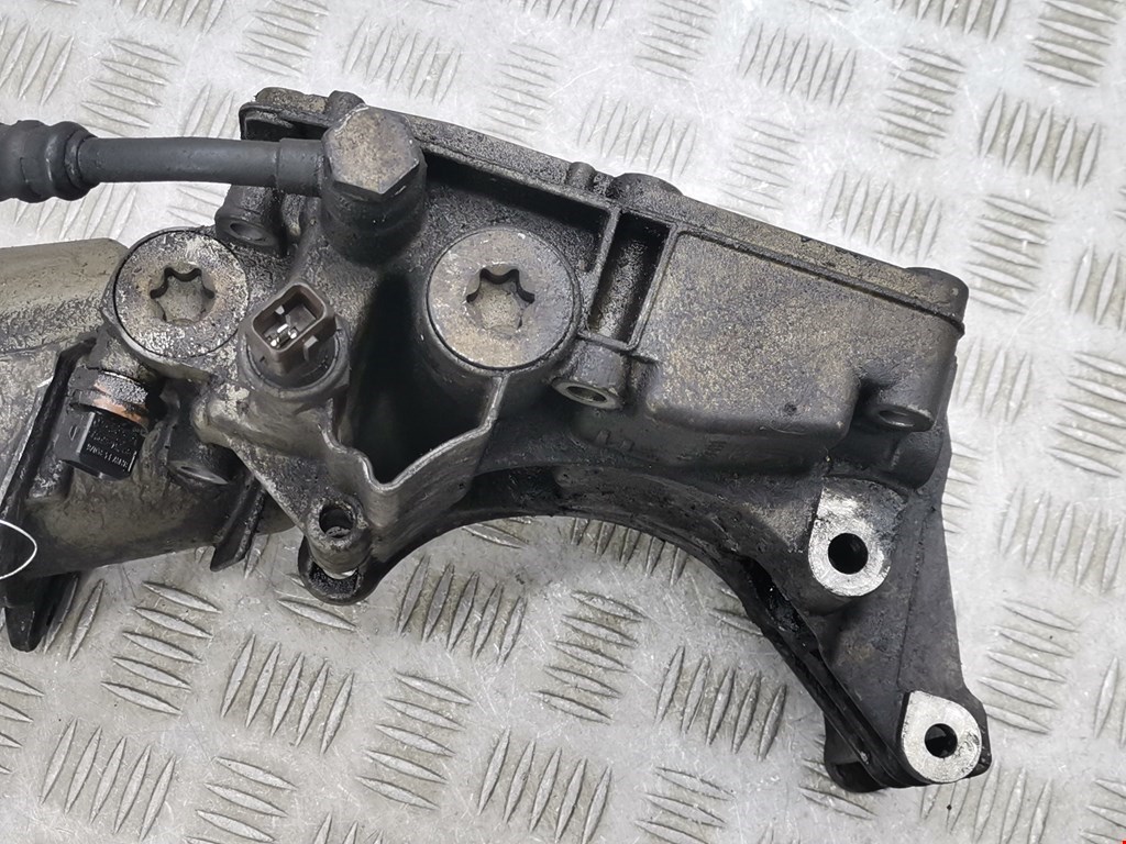 Корпус масляного фильтра BMW 5er 5 серия E60/E61 2003-2010