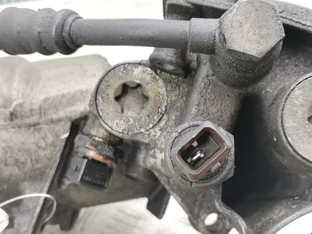 Корпус масляного фильтра BMW 5er 5 серия E60/E61 2003-2010