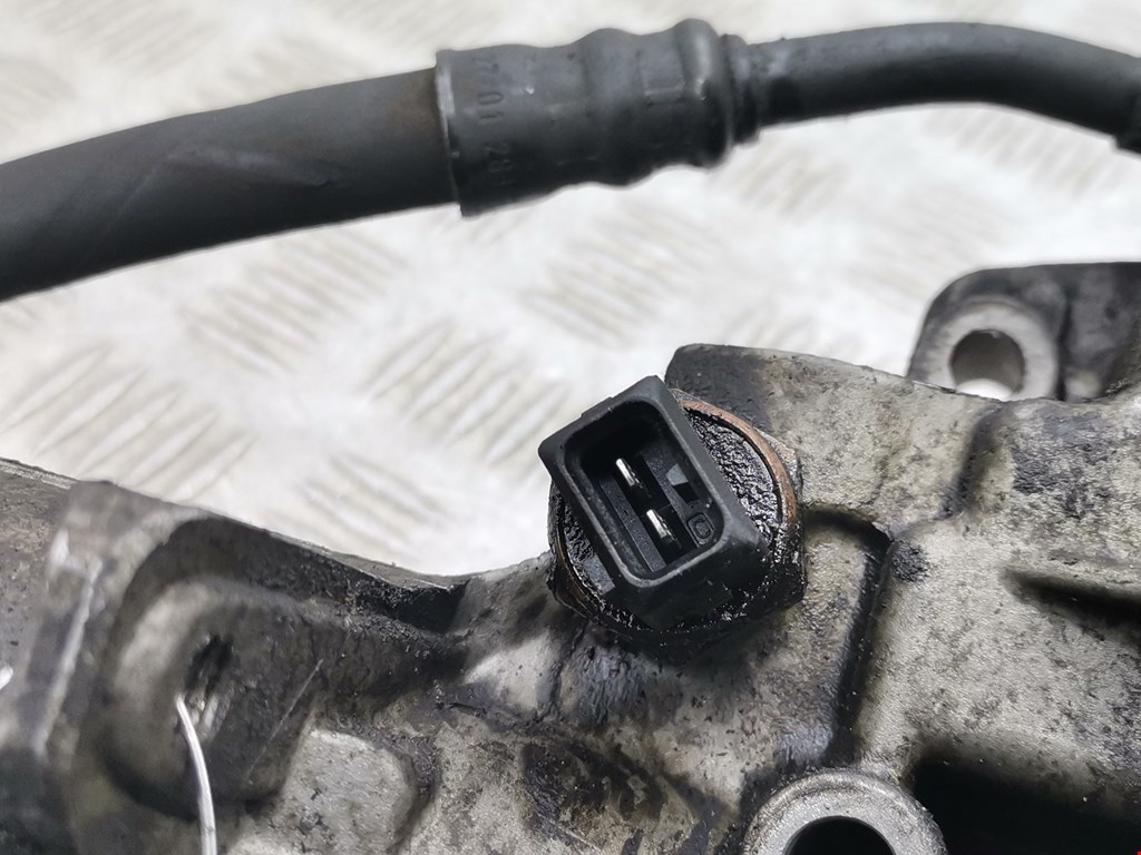 Корпус масляного фильтра BMW 5er 5 серия E60/E61 2003-2010