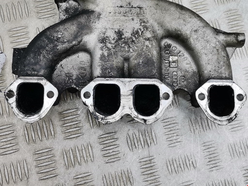 Коллектор впускной VOLKSWAGEN Passat B6 2005-2011