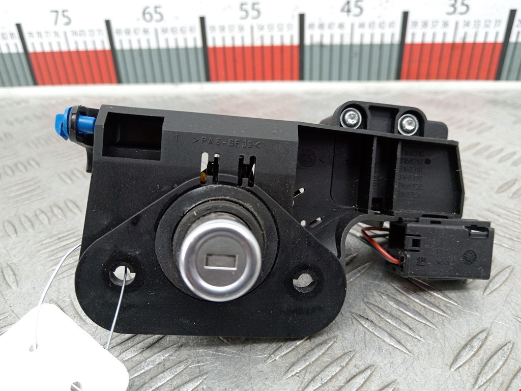 Ручка двери багажника наружная OPEL Meriva A 2003-2010