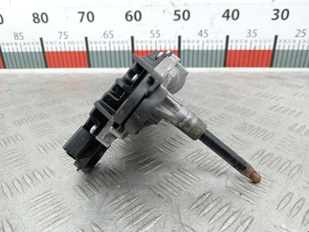 Моторчик стеклоочистителя задний FORD Focus II 2005-2011