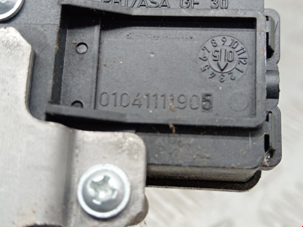 Замок багажника (крышки двери) FORD C-MAX 2003-2010