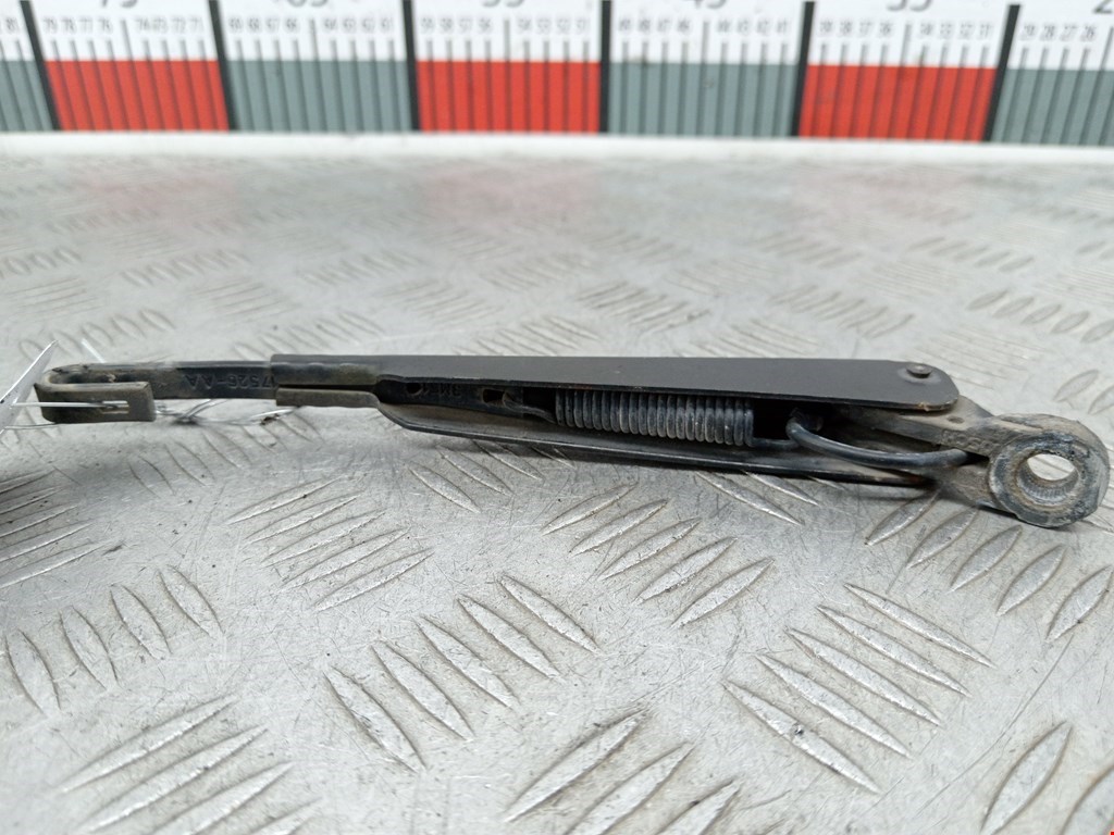 Поводок дворника задний (заднего) FORD C-MAX 2003-2010