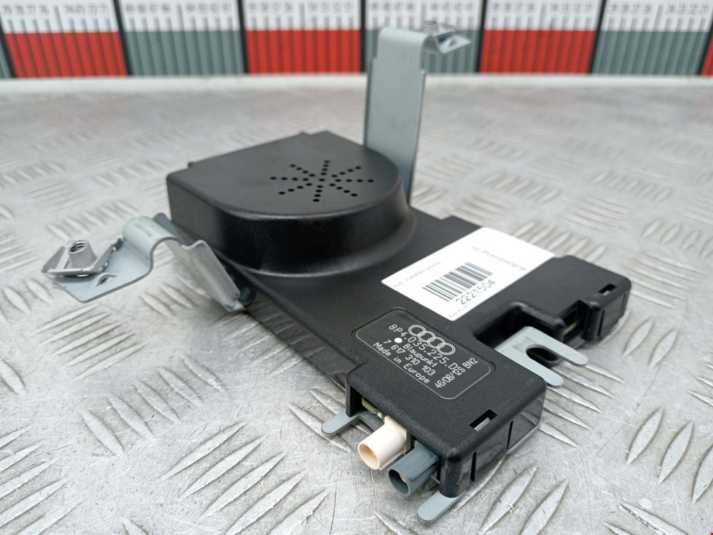 Усилитель антенны AUDI A3 8P 2003-2013