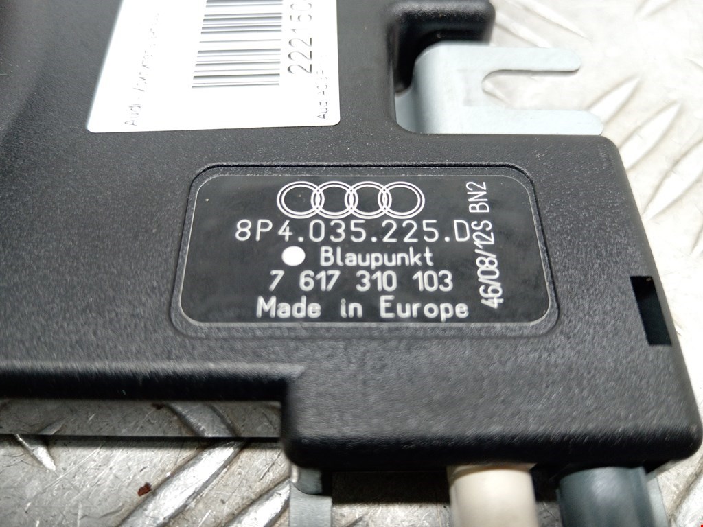 Усилитель антенны AUDI A3 8P 2003-2013