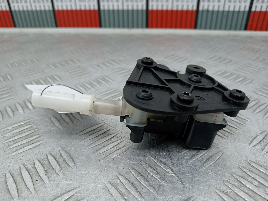 Активатор замка багажника AUDI A3 8P 2003-2013