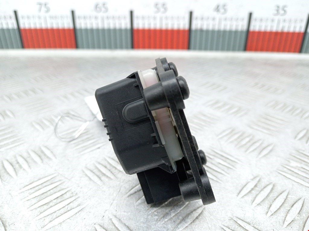 Активатор замка багажника AUDI A3 8P 2003-2013