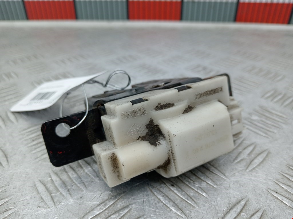 Замок багажника (крышки двери) RENAULT Scenic II 2003-2010