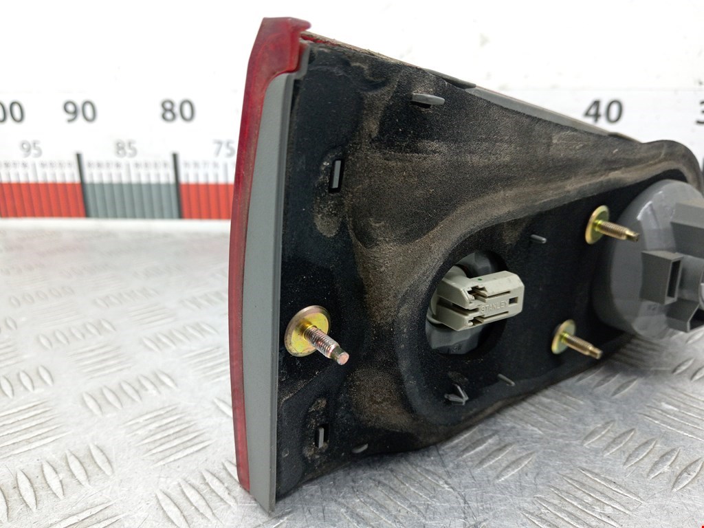 Фонарь задний внутренний правый HONDA Accord VII 2002-2007