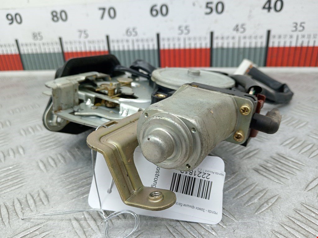 Замок багажника (крышки двери) HONDA Accord VII 2002-2007