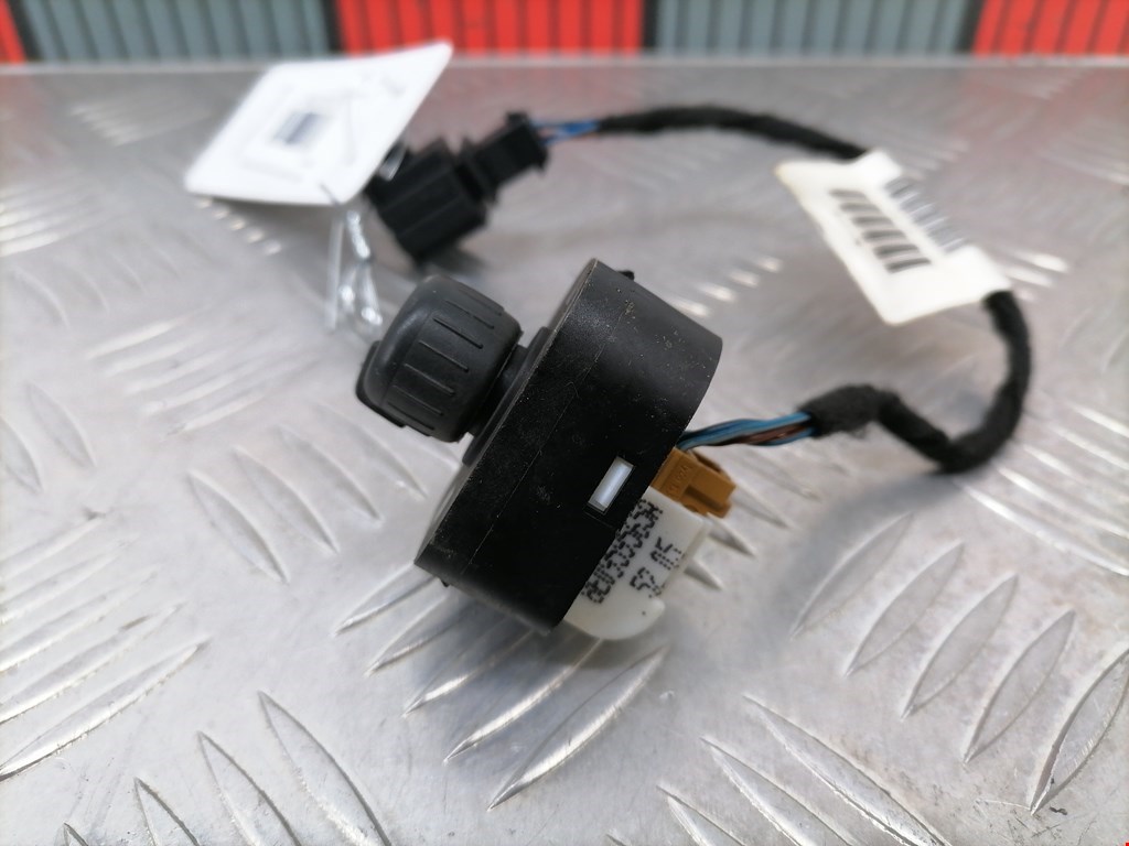 Блок управления зеркалами AUDI A6 C6 2004-2010