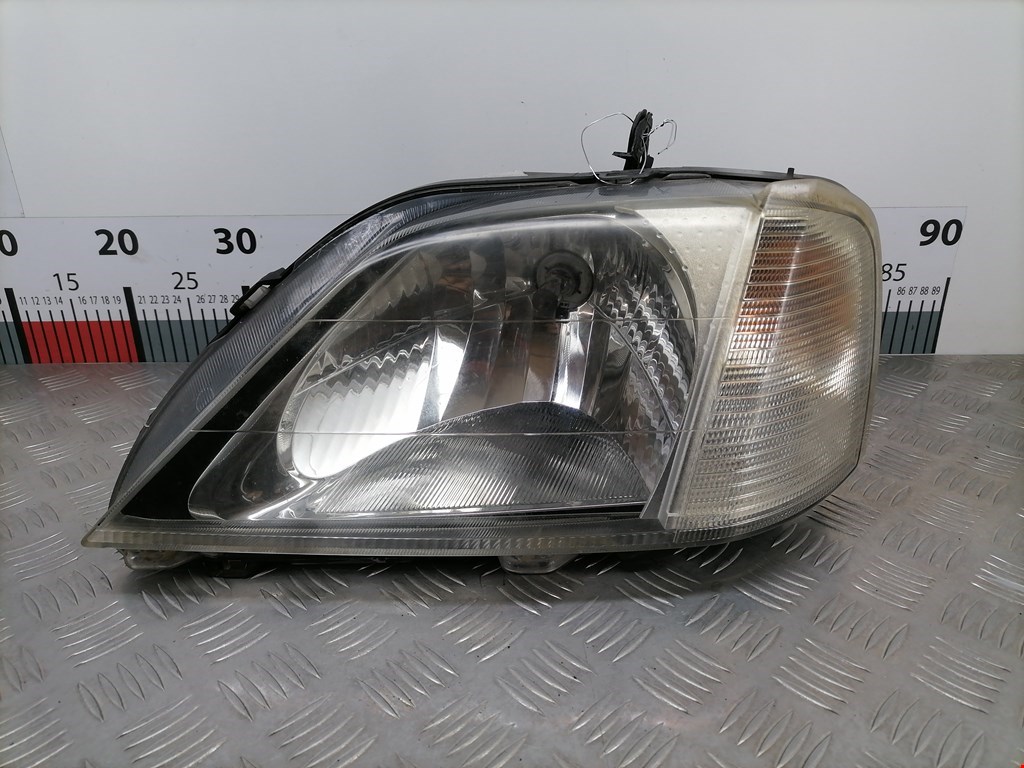 Фара левая RENAULT Logan 2005-2014