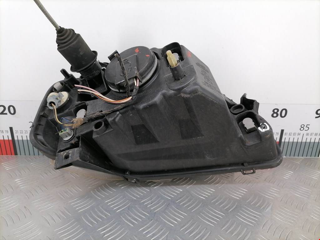 Фара левая RENAULT Logan 2005-2014