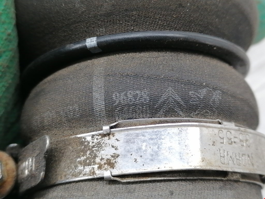 Патрубок интеркулера CITROEN C3 2009-2016