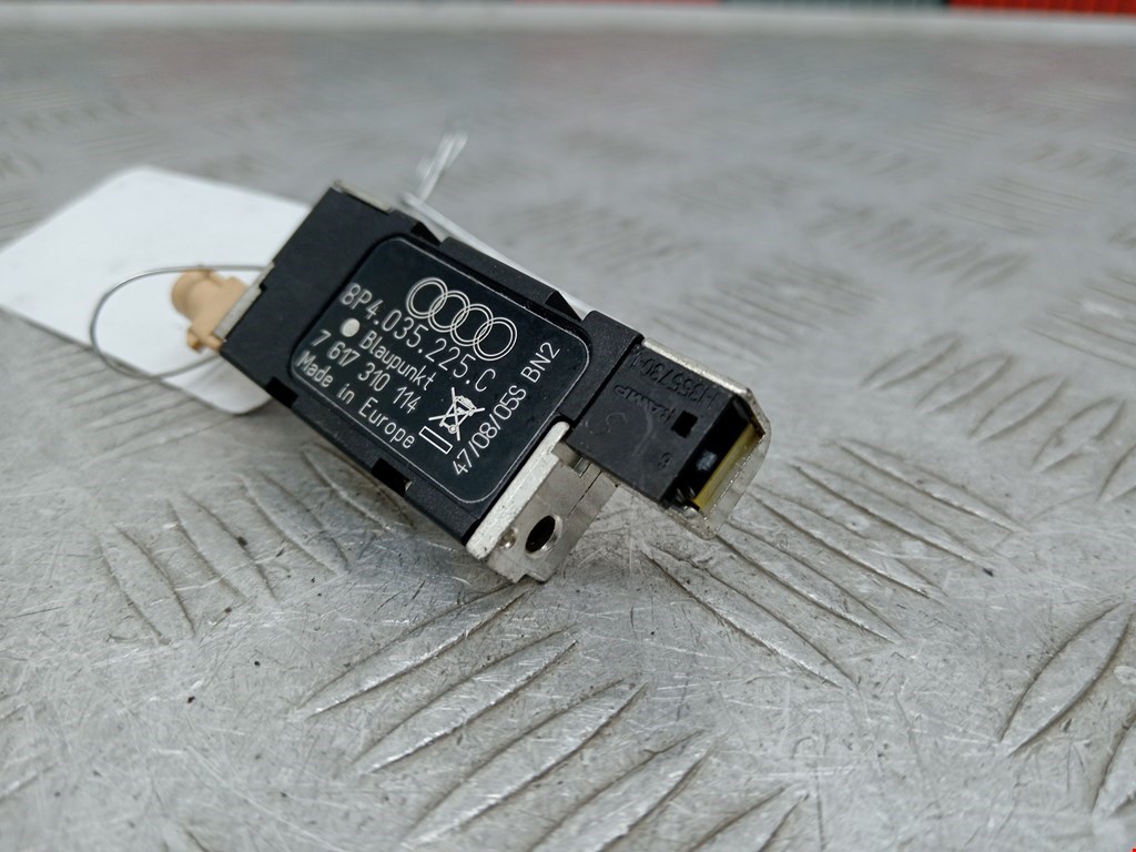 Усилитель антенны AUDI A3 8P 2003-2013