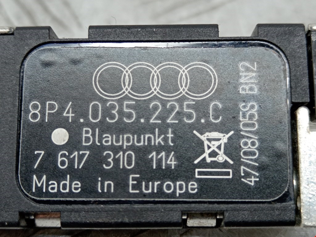 Усилитель антенны AUDI A3 8P 2003-2013