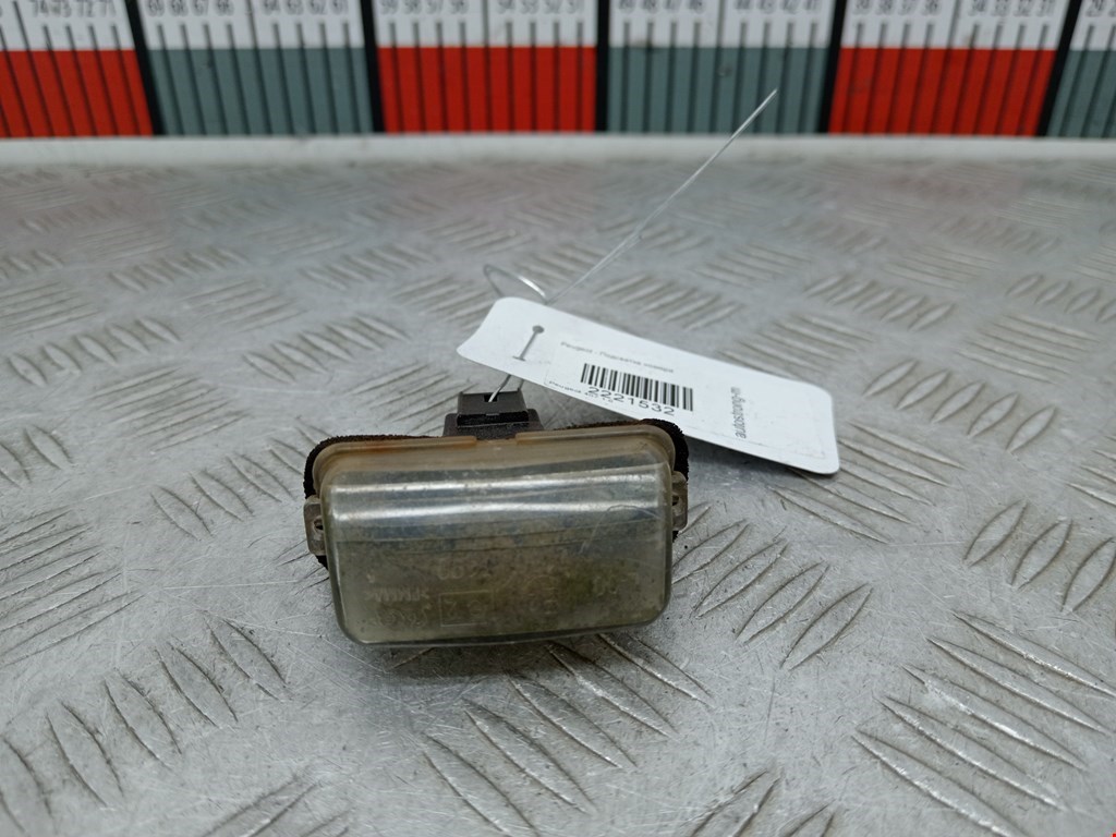 Фонарь подсветки номера PEUGEOT 407 2004-2010