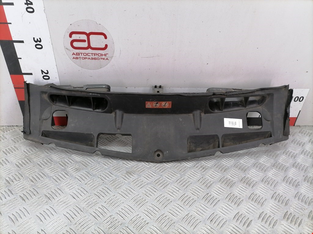 Воздухозаборник (наружный) MERCEDES-BENZ C-Class C-klasse W204 2007-2015