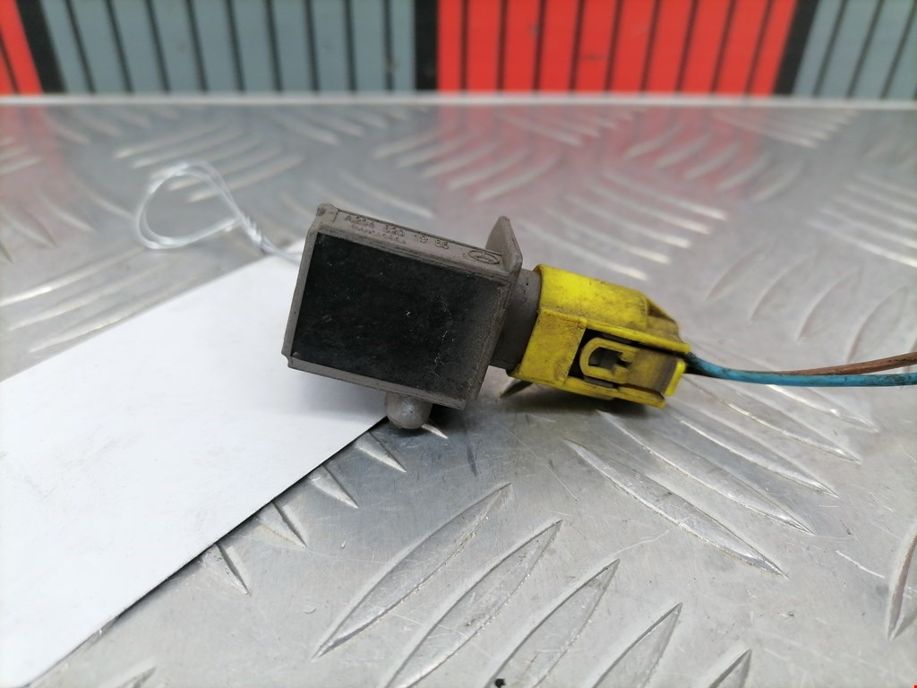 Датчик AIR BAG (подушек безопасности) MERCEDES-BENZ C-Class C-klasse W204 2007-2015