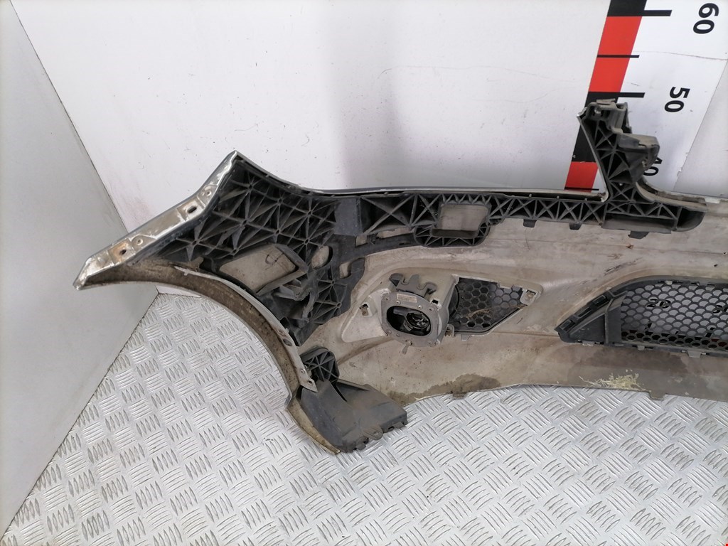 Бампер передний MERCEDES-BENZ C-Class C-klasse W204 2007-2015
