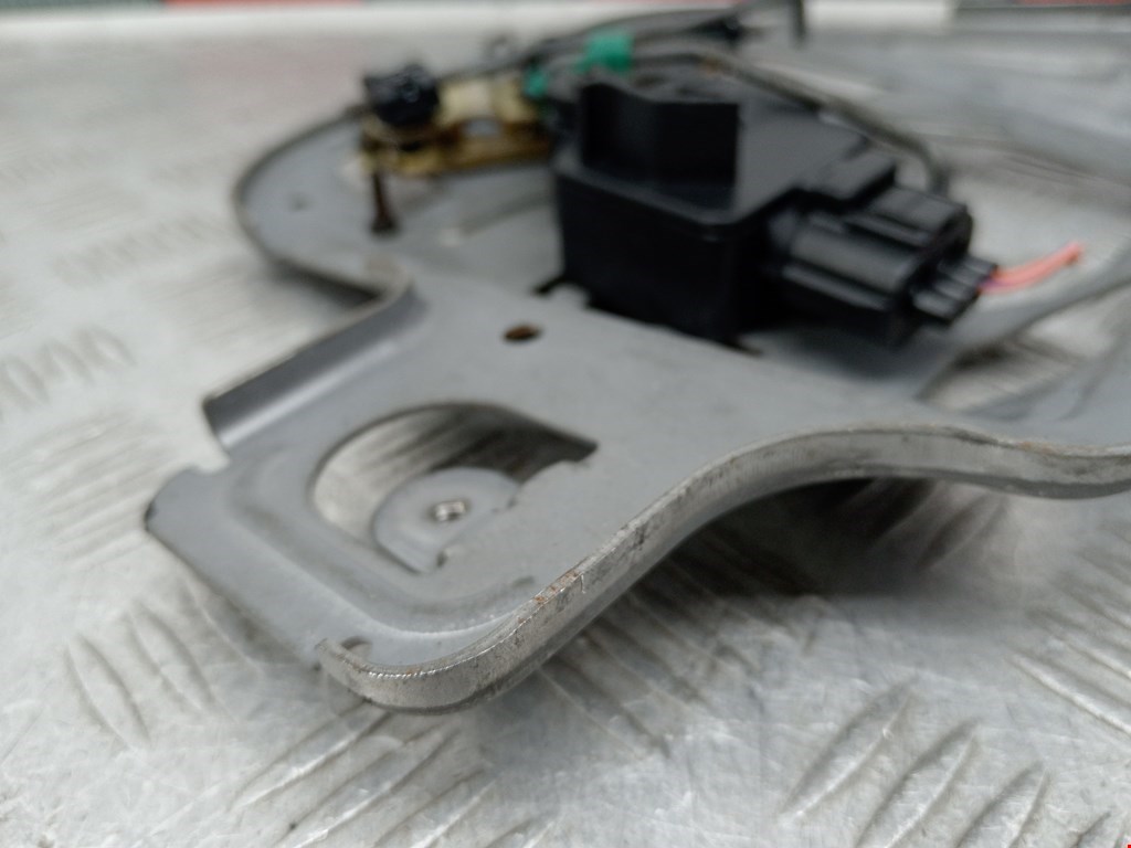 Активатор замка багажника CHRYSLER PT Cruser 2000-2010