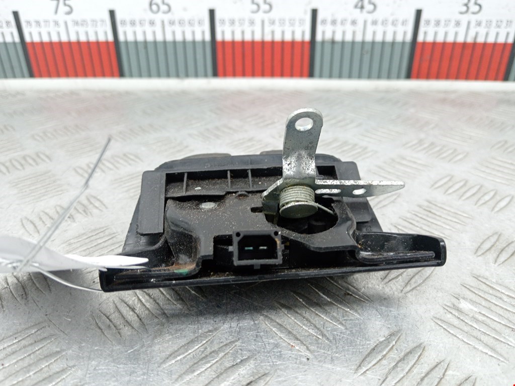 Замок багажника (крышки двери) AUDI A6 C5 1997-2004