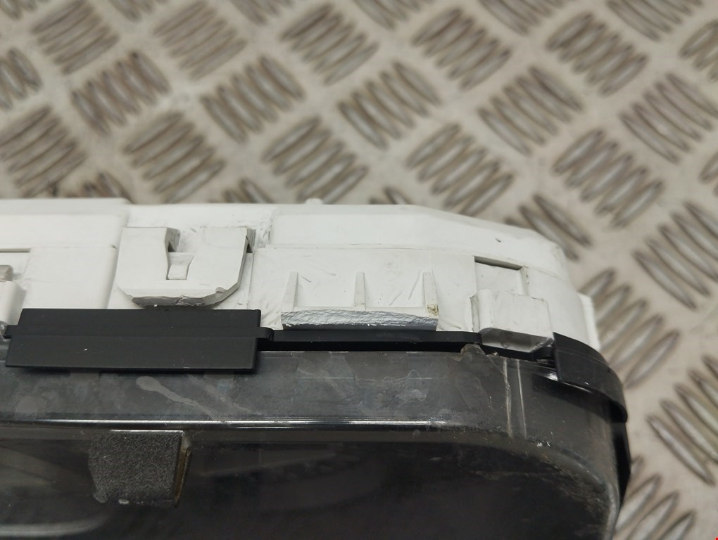 Панель приборов (щиток) KIA Carens 2006-2012