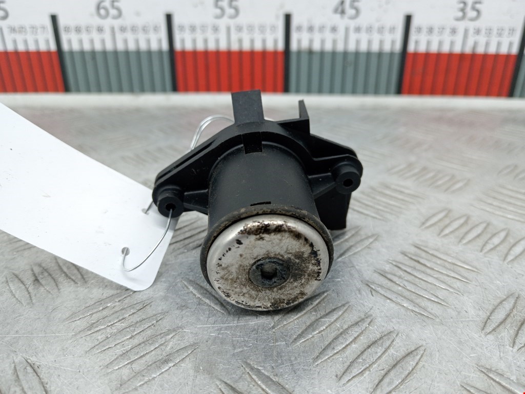 Личинка замка багажника Ford Fusion (2002-2012)