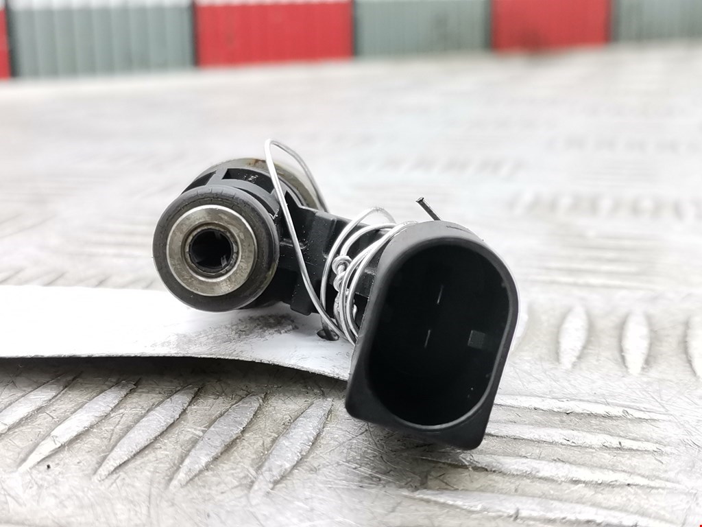 Форсунка дизельная электрическая VOLKSWAGEN Jetta V 2005-2011