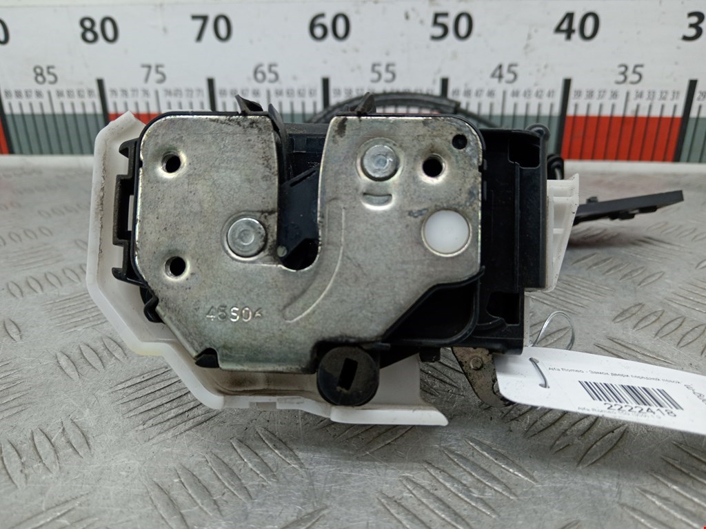 Замок двери передней левой ALFA ROMEO 159 2005-2011