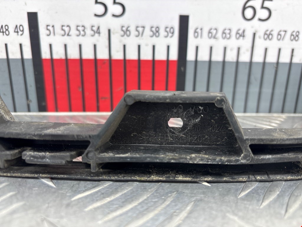 Кронштейн переднего бампера левый OPEL Signum 2003-2008