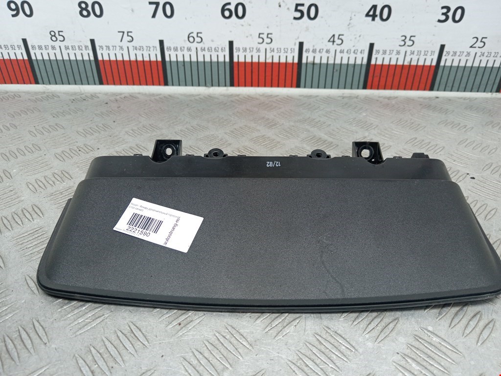 Фонарь дополнительный тормозной (стоп-сигнал) Nissan Primera P12 (2001-2008)