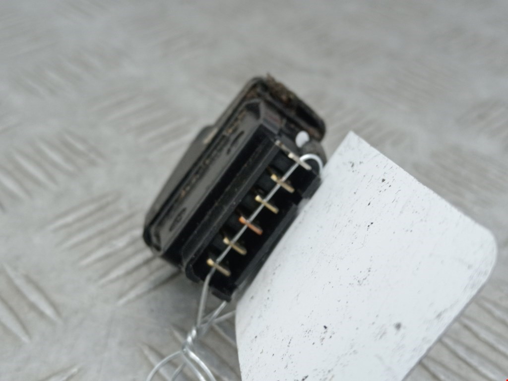 Кнопка стеклоподъемника RENAULT Kangoo 1997-2008