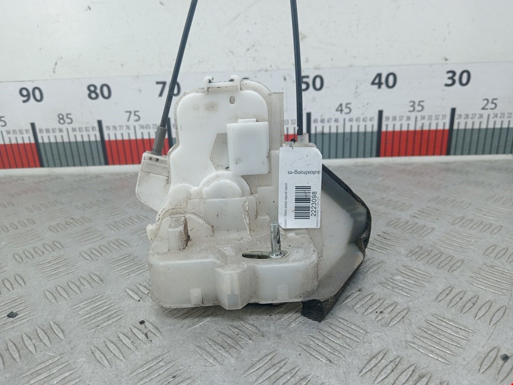 Замок двери задней левой SUBARU Forester III 2008-2013