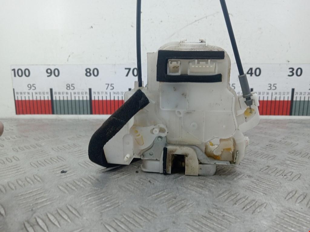 Замок двери задней левой SUBARU Forester III 2008-2013