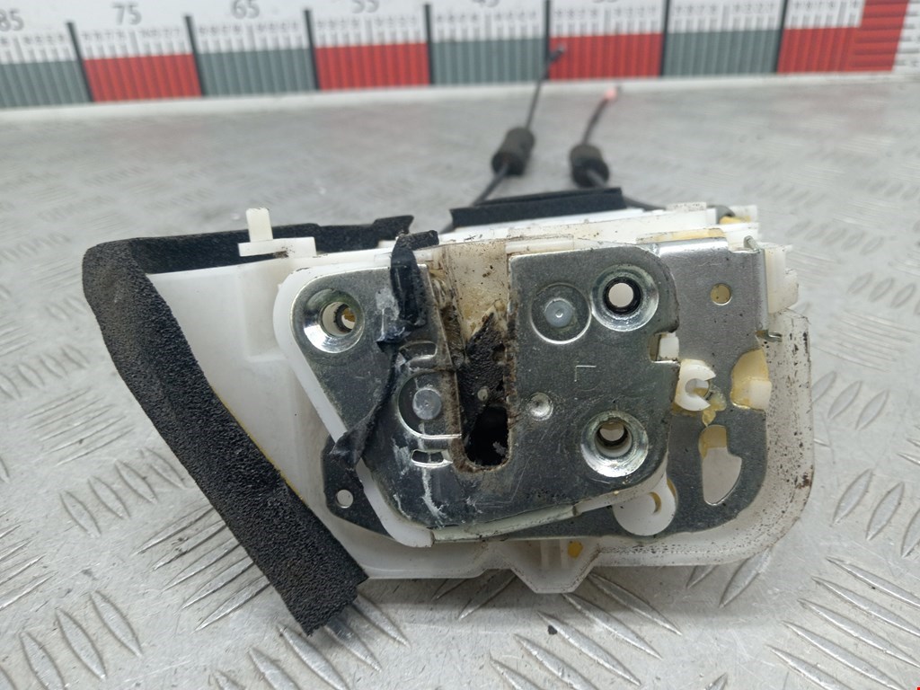 Замок двери задней левой SUBARU Forester III 2008-2013