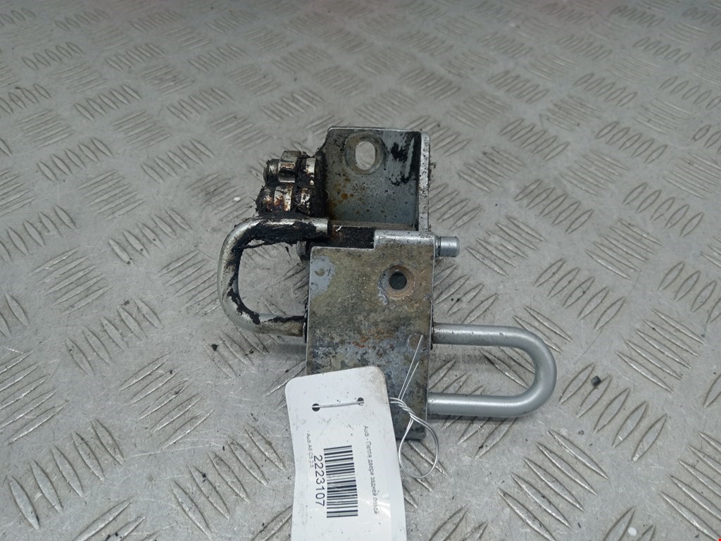 Петля двери задней левой Audi A6 C5 (1997-2005)