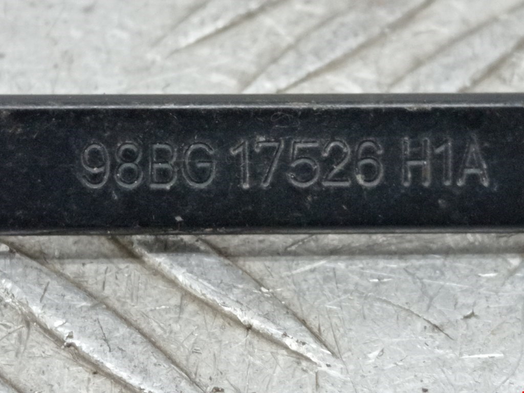 Поводок дворника задний (заднего) FORD Mondeo II 1996-2000