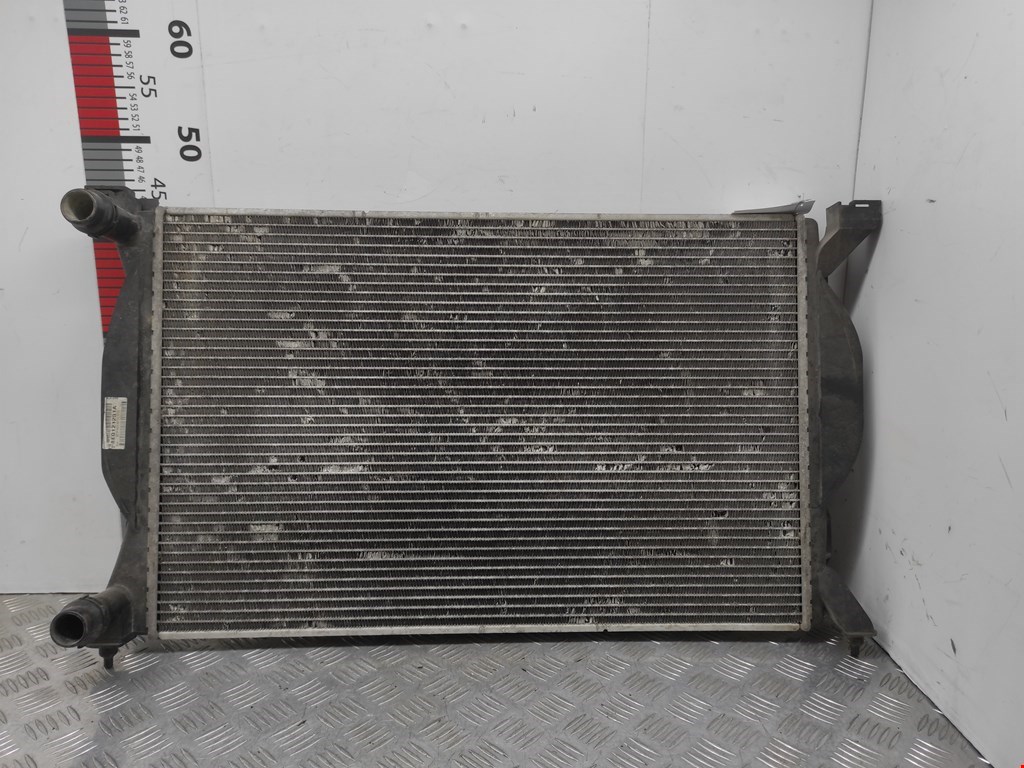 Радиатор основной AUDI A4 B7 2004-2007