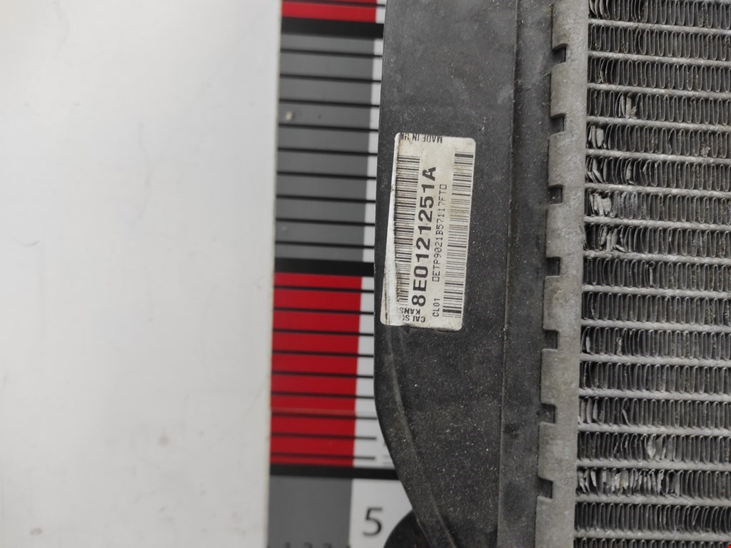 Радиатор основной AUDI A4 B7 2004-2007