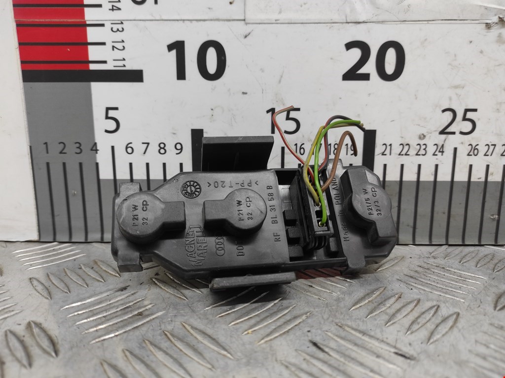 Фонарь задний правый AUDI A6 C5 1997-2004