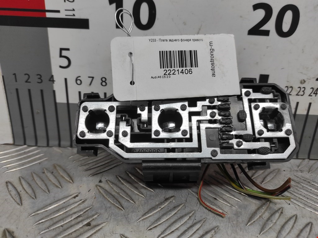 Фонарь задний правый AUDI A6 C5 1997-2004