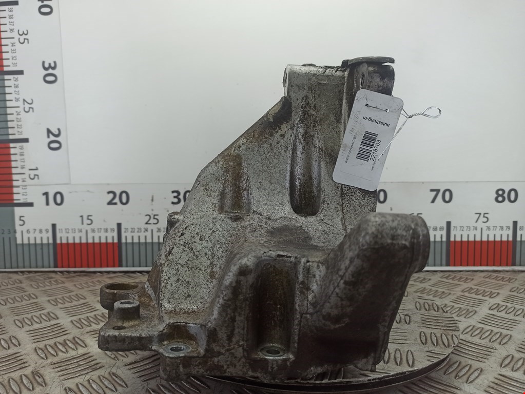 Кронштейн ТНВД OPEL Signum 2003-2008