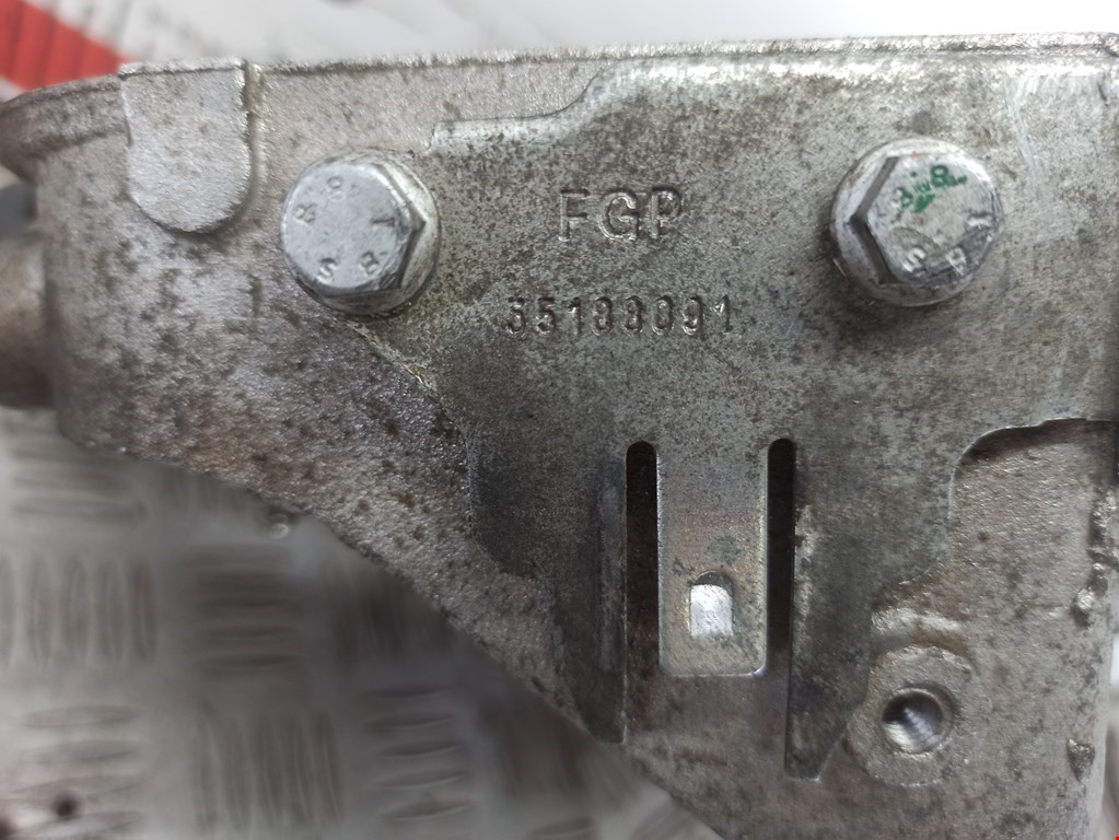 Кронштейн ТНВД OPEL Signum 2003-2008