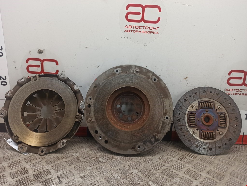 Маховик (демпфер сцепления) VOLVO V40 I 1995-2004