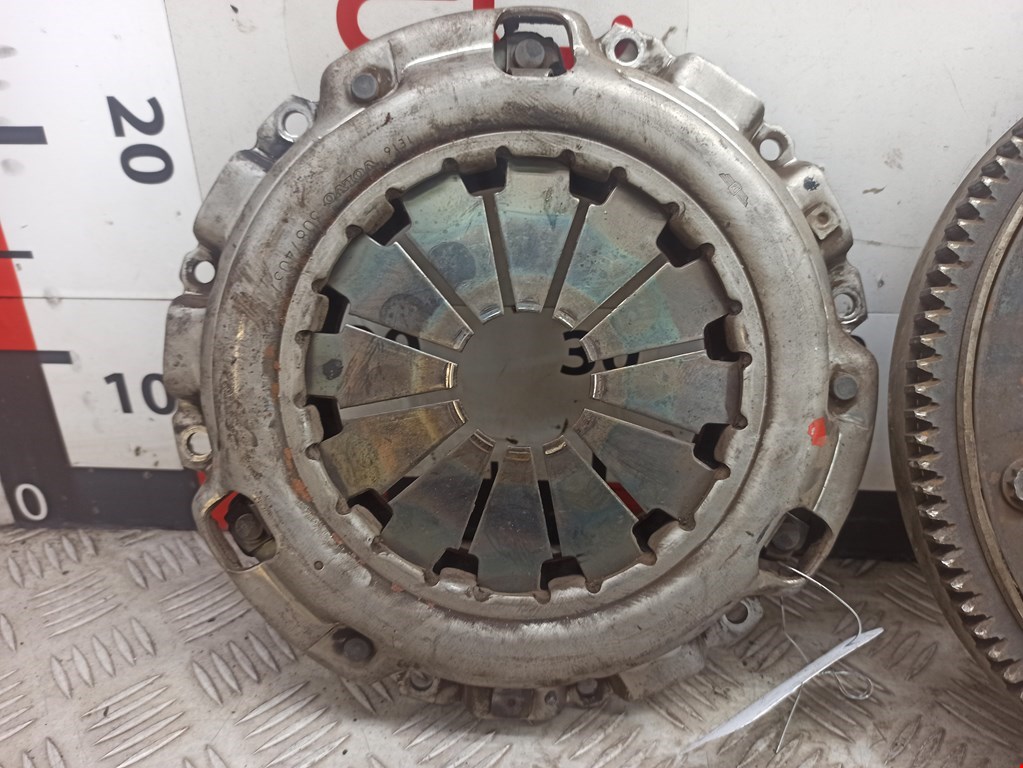 Маховик (демпфер сцепления) VOLVO V40 I 1995-2004