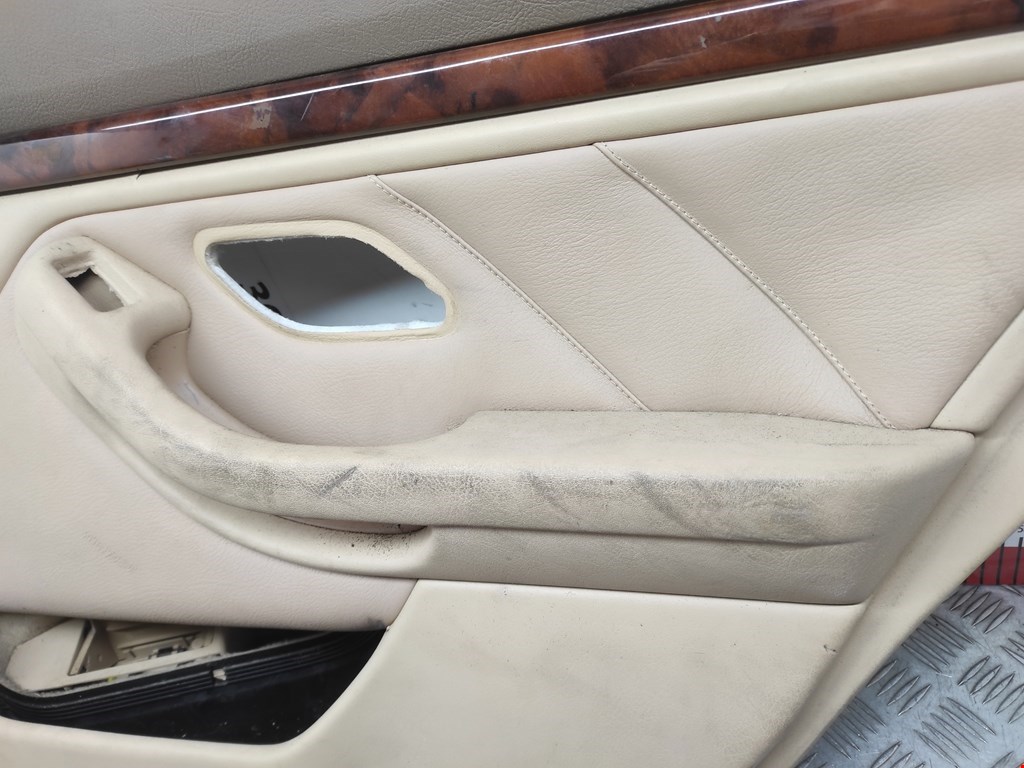 Обшивка двери задняя правая BMW 5er 5 серия E39 1995-2004