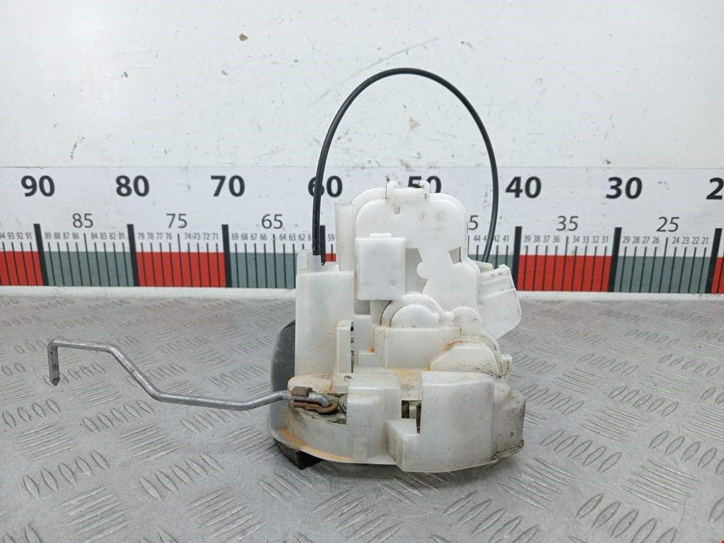 Замок двери передней правой SUBARU Forester III 2008-2013